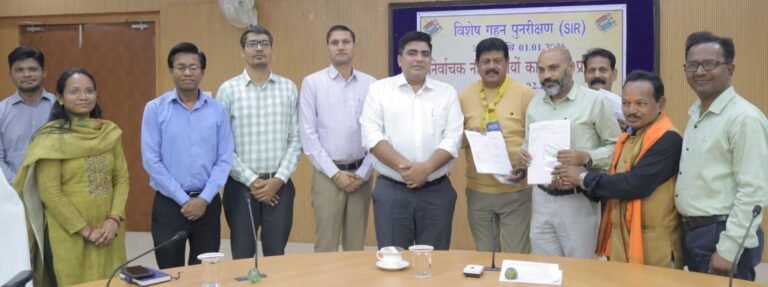 कोरबा में लोकतंत्र की बड़ी तैयारी: 8.18 लाख से अधिक मतदाताओं के साथ फोटोयुक्त निर्वाचक नामावली का अंतिम प्रकाशन