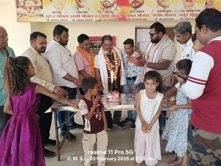 कनौजिया श्रीवास समाज के अध्यक्ष नारायण श्रीवास का जन्मदिवस हर्षोल्लास से मनाया गया, समाज में खुशी और एकता का माहौल