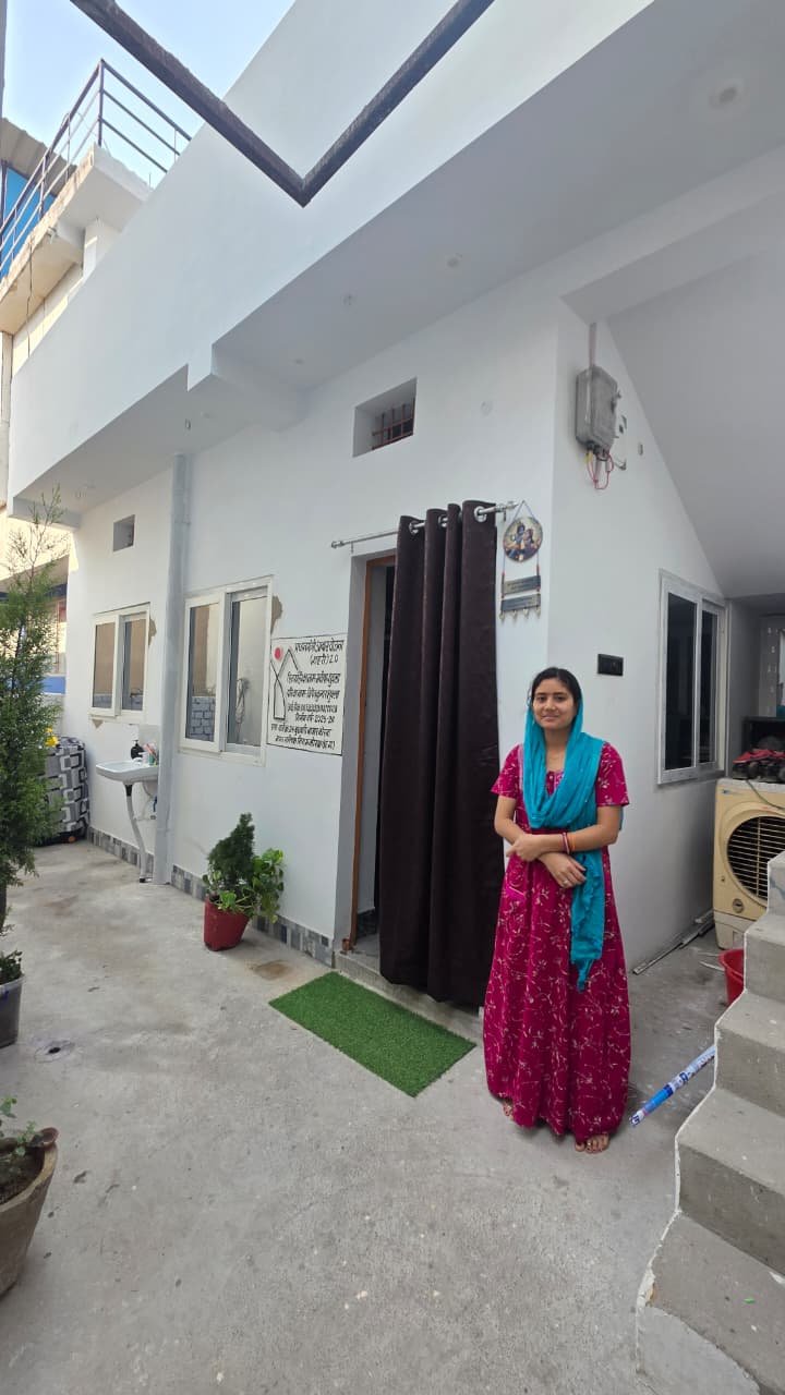 प्रधानमंत्री आवास योजना से साकार हुआ सपनों का पक्का घर, मनीषा शुक्ला के परिवार में खुशियों का माहौल