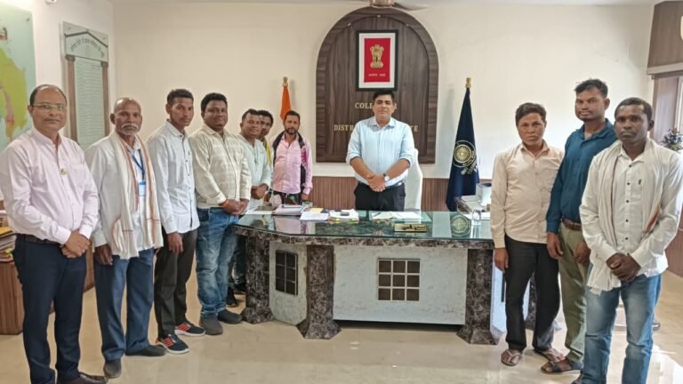 प्रगतिशील मत्स्य कृषकों का अध्ययन भ्रमण सफल, लौटकर कलेक्टर से साझा किए अनुभव