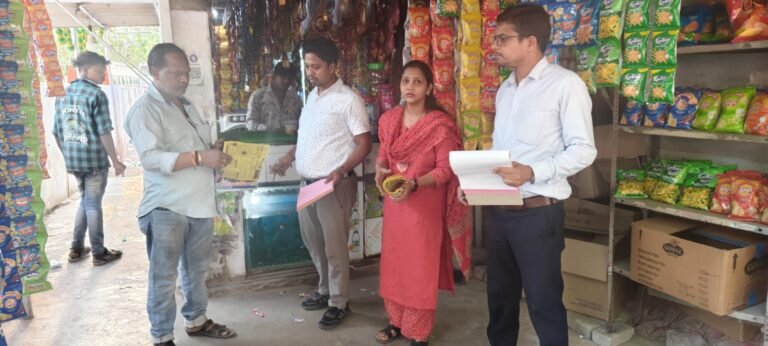 शिक्षण संस्थानों के आसपास तंबाकू बिक्री पर प्रशासन सख्त, बालको क्षेत्र में विशेष अभियान चलाकर 7 दुकानों पर जुर्माना