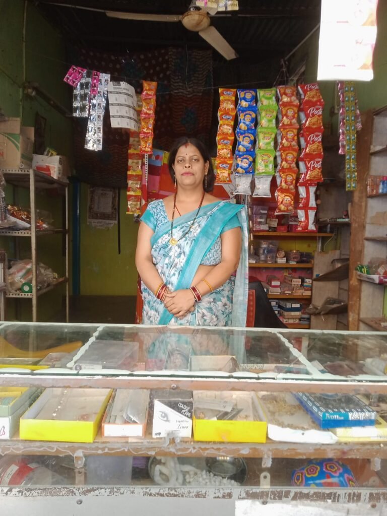 हौसलों की उड़ान: संघर्ष को ताकत बनाकर सुरेखा जायसवाल बनीं ‘लखपति दीदी’, आत्मनिर्भरता की मिसाल बनीं ग्रामीण महिला