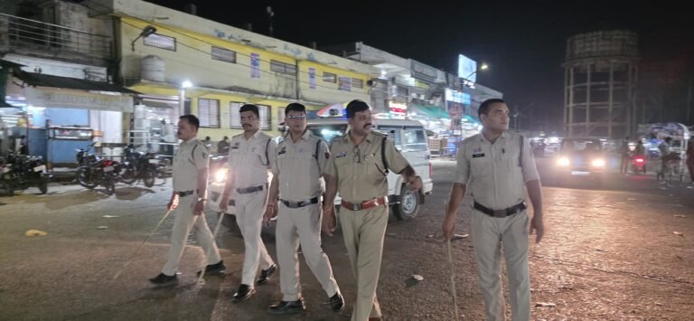 पुलिस की सघन पेट्रोलिंग से अपराधियों के हौसले पस्त, थाना प्रभारी धरम नारायण तिवारी की सक्रियता सराहनीय