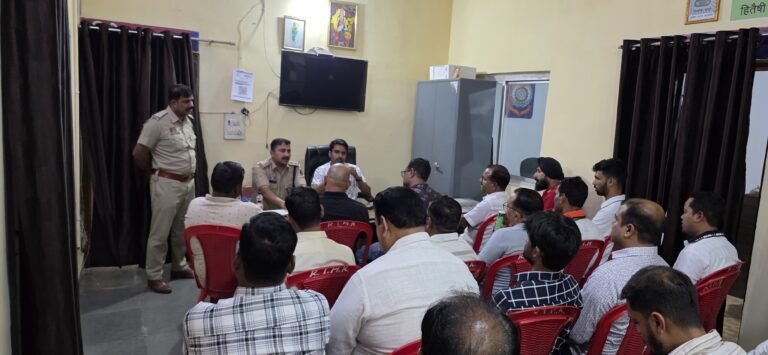  कटघोरा पुलिस की सशक्त पहल  “जनसुरक्षा के प्रहरी” बने थाना प्रभारी धर्म नारायण तिवारी — अपराध पर सख्ती, जनता में भरोसा मजबूत