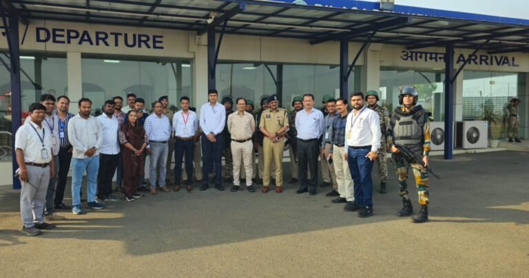 बिलासा एयरपोर्ट पर एंटी हाईजैक मॉक ड्रिल* *आतंकियों को मार गिराकर यात्रियों को सुरक्षित निकाला